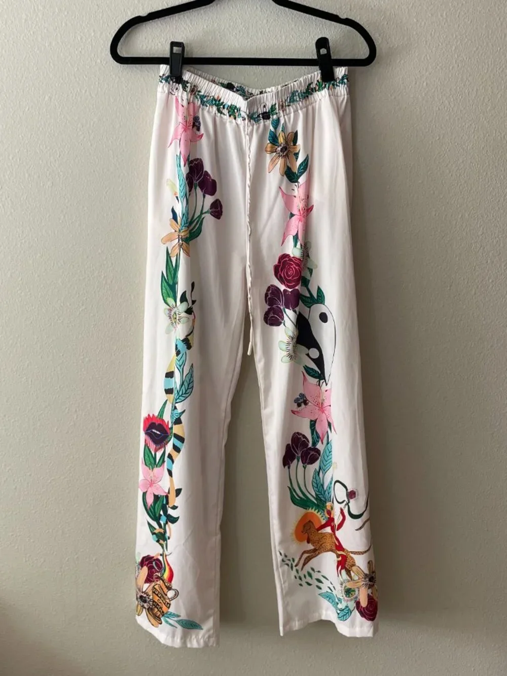 Maximalist artsy graphic two piece matching set - Picture 4 of 6
